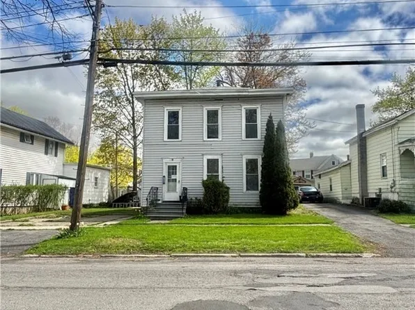 4 Lake Ave, Auburn, NY 13021