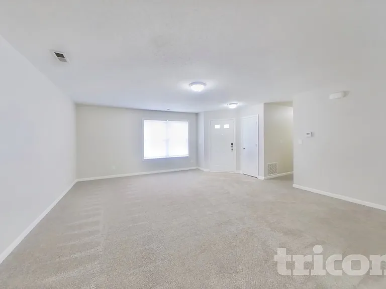 5314 Cliff Ridge Dr — Photo 2