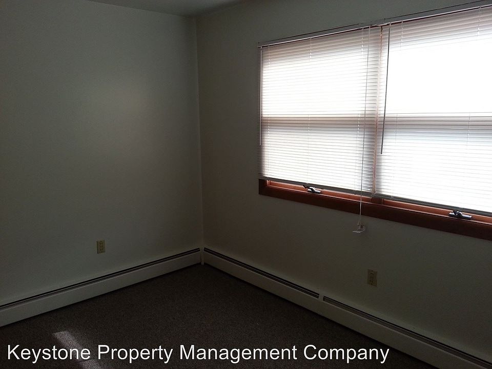 2nd image of 320 Kirkwood Ave Ste 1