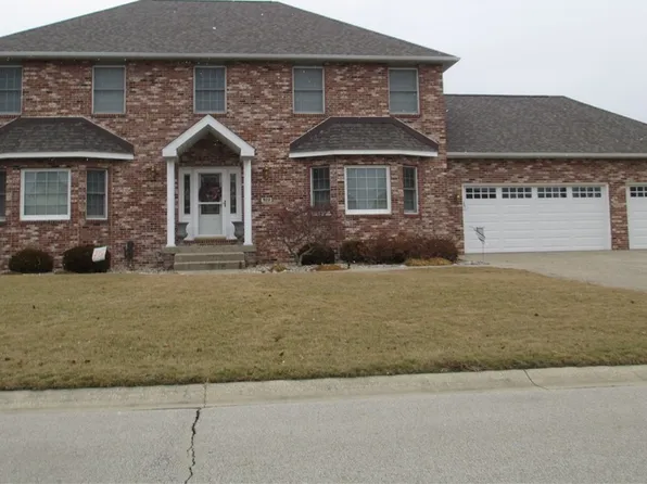 922 Stevens Creek Cir, Forsyth, IL 62535