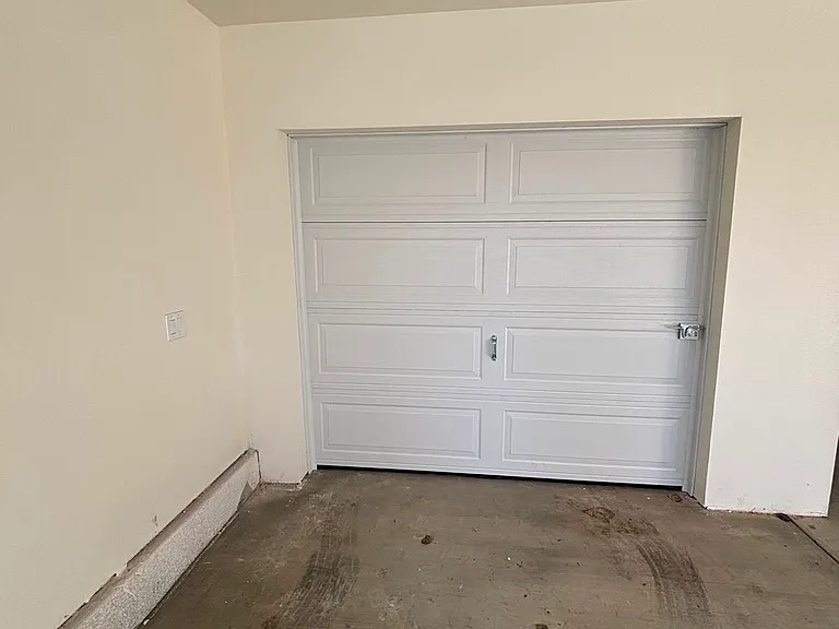 313 E 59th Pl — Photo 15