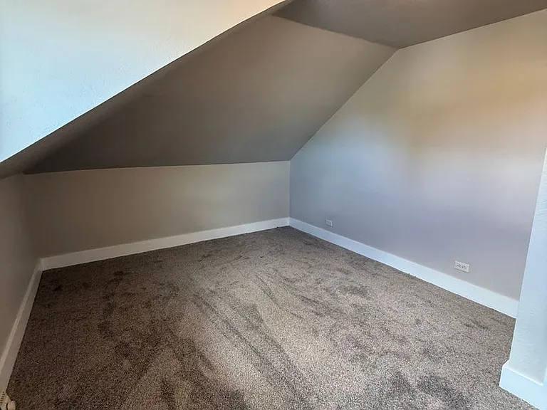 1643 N B St — Photo 10