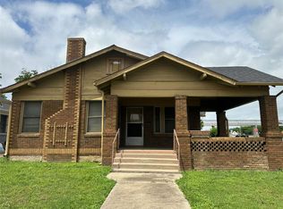621 E Morningside Dr, Fort Worth, TX 76104