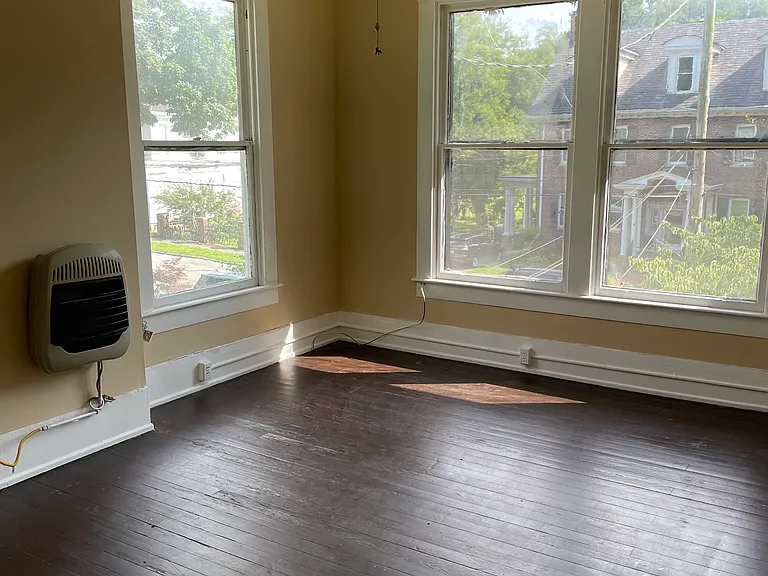 514 Wapping St #D — Photo 7
