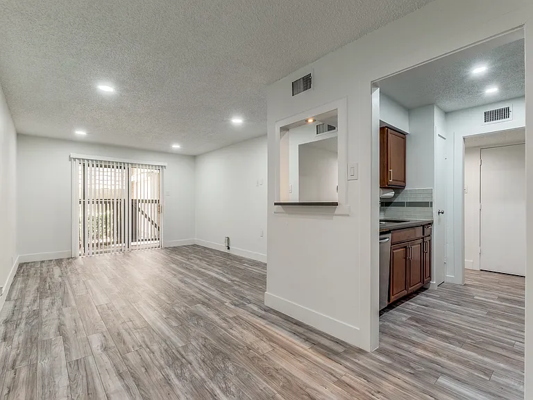 4851 Cedar Springs Rd #177 — Photo 12