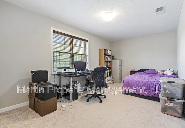 4 Fairview St #10-1 — Photo 3