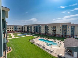 Crescent Falls, Joplin, MO 64804