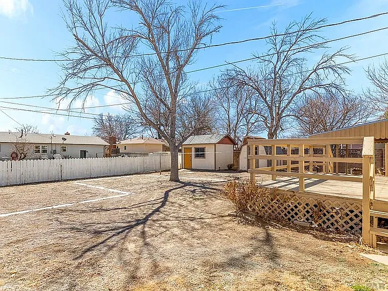 65 University Cir — Photo 13