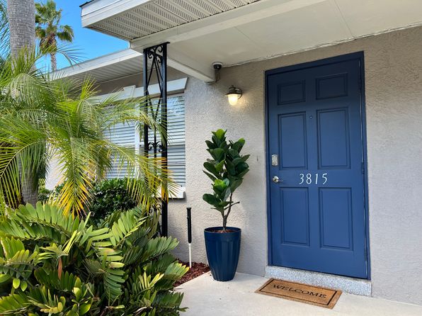 212 S Church Ave #401