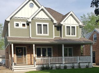 313 N Maple St, Mount Prospect, IL 60056