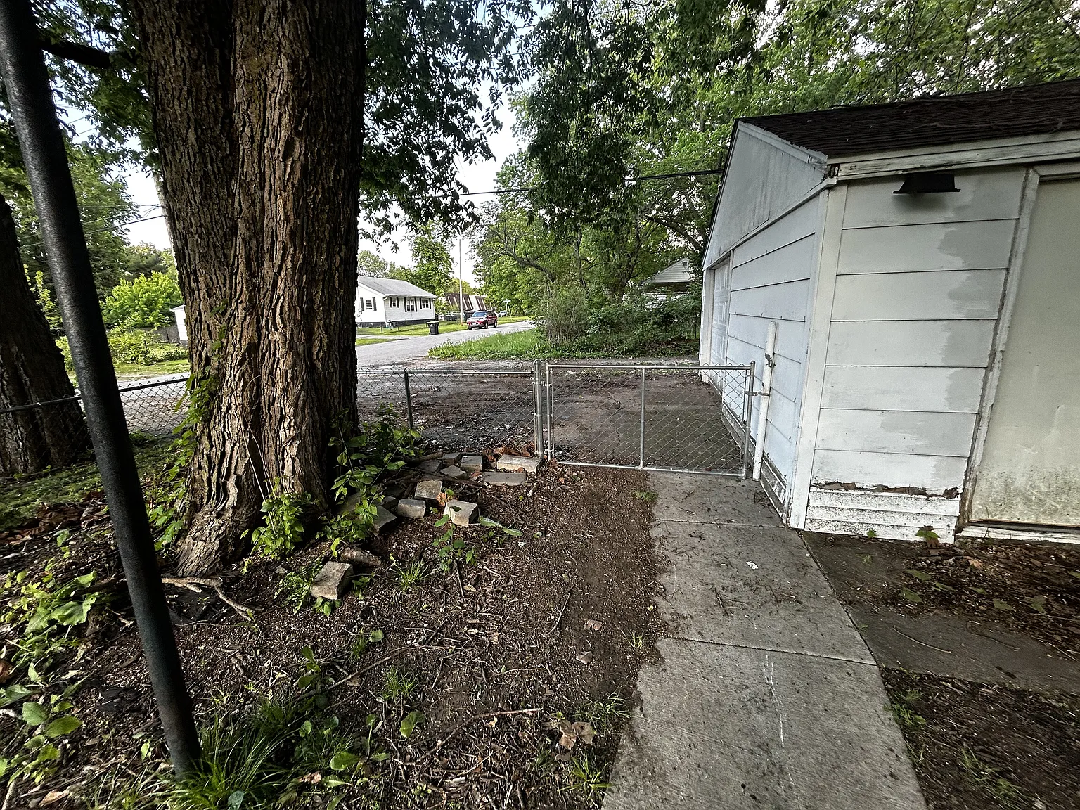 Affordable 2 Bedroom Home in Decatur — Photo 2