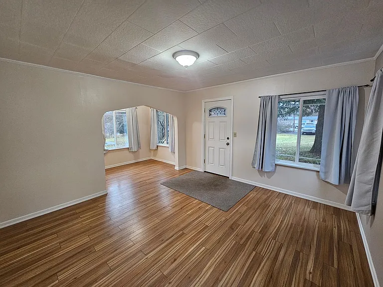 3710 E Chattaroy Rd — Photo 5