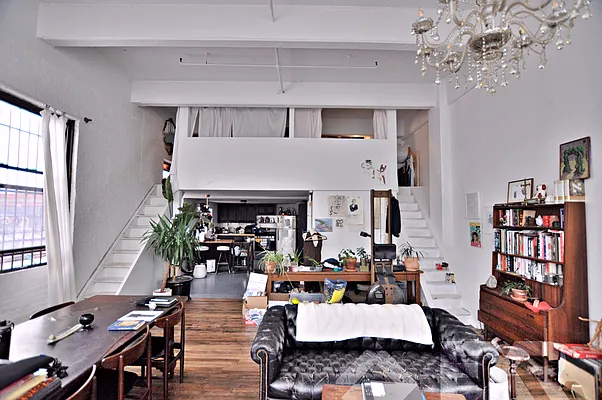 Rented by EXR | media 4