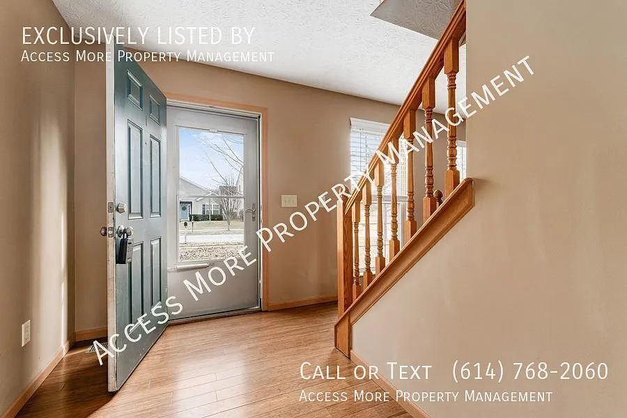 Terrific 3 Bed - Fenced In Yard - Licking Heights Schools! — Photo 3