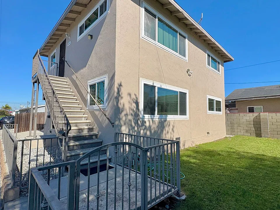 16514-16 Grevillea Ave