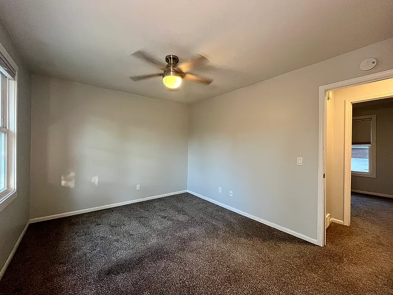 523 Cedar St NE #523 — Photo 17