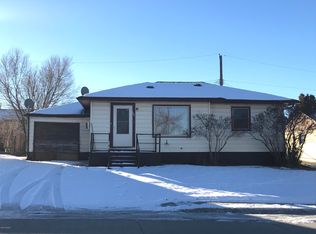 107 Highland Ave, Newcastle, WY 82701