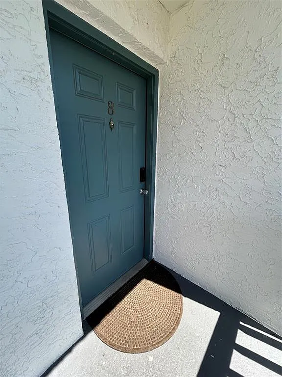 3 bed, 2.0 bath, 1426 sqft, $1,900 — Photo 3