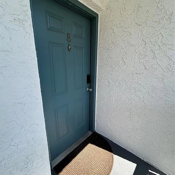 4405 S Semoran Blvd #8 — Photo 3