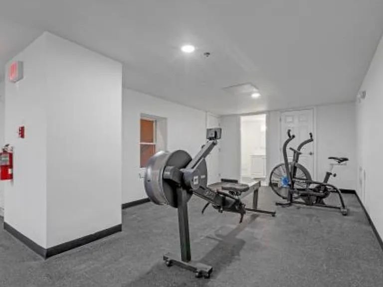 534 N 34th St #1 — Photo 5