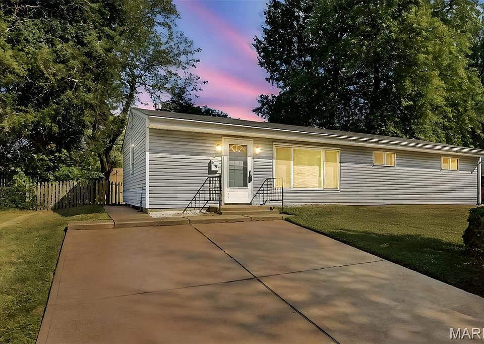 1st image of 9207 Bataan Dr