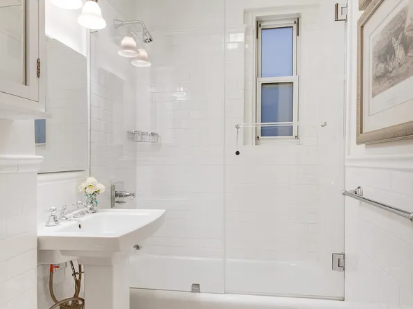 11 West 69th Street image 7 of 12