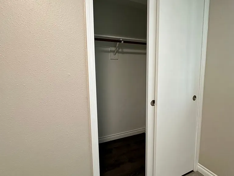 3327 Rockingham Ct NE — Photo 22