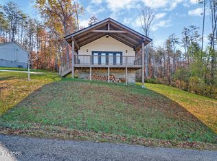 557 Siever Rd, Crossville, TN 38572