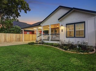 1118 Luzon St, Houston, TX 77009