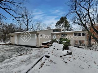 1937 Oakland Rd, Minnetonka, MN 55305