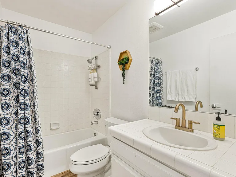 2950 N Bahada Rd — Photo 56
