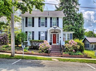 116 N Saint Clair St, Ligonier, PA 15658