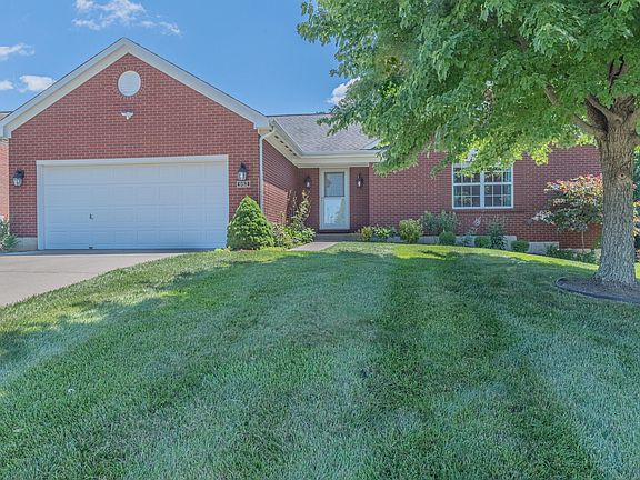 2nd image of 982 Surfridge Dr
