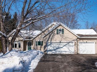 8604 Jenner Ln S, Cottage Grove, MN 55016