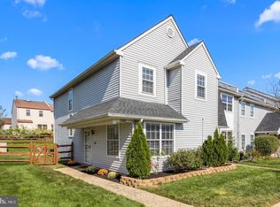1520 Russett Dr, Warminster, PA 18974