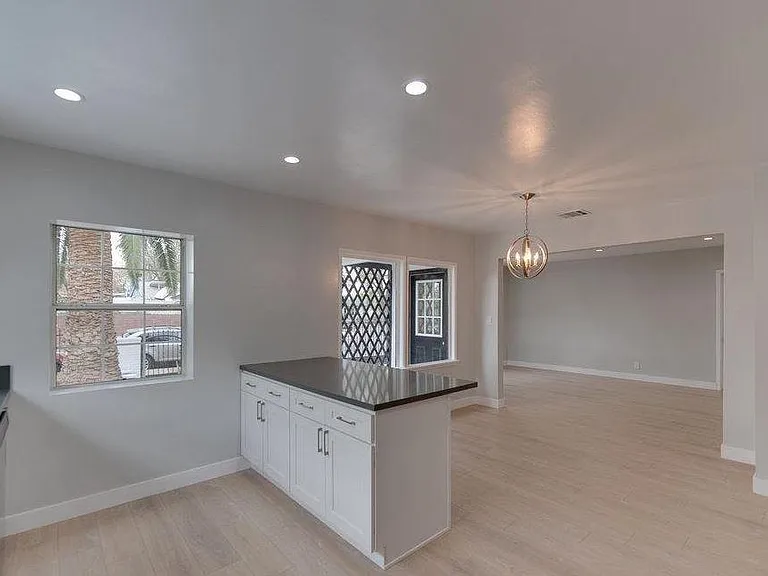 14241 Burton St — Photo 6