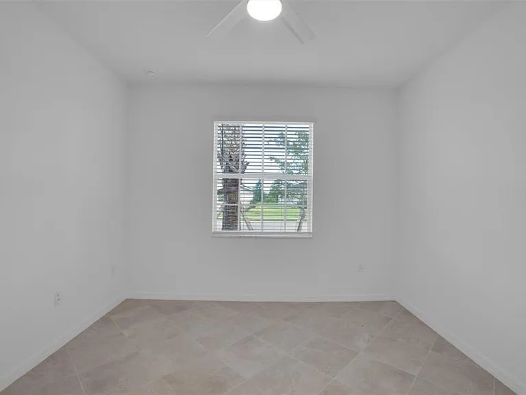 19100 Moscato Ct — Photo 15