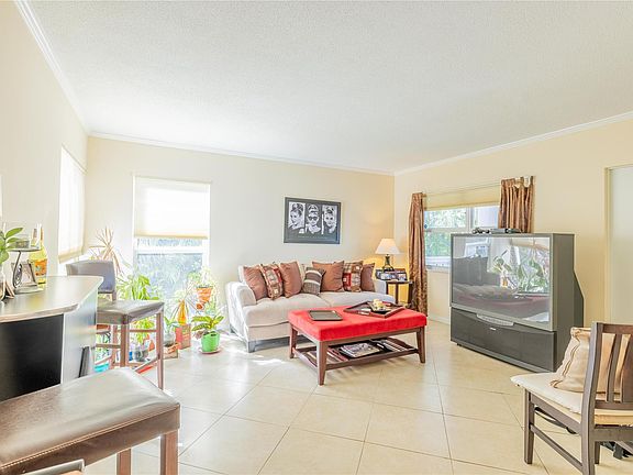 4th image of 224 Hibiscus Avenue #250