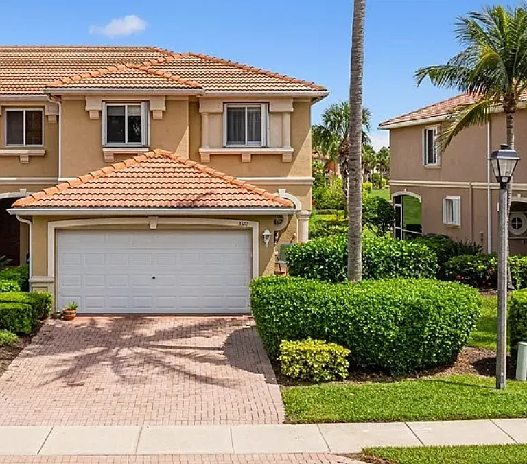 3364 Dandolo Cir