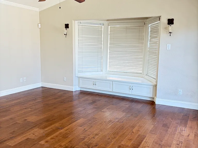 6815 Hampton Dr — Photo 25
