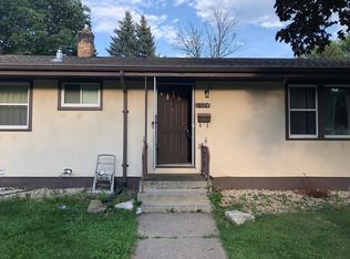 1324 McAfee St, Saint Paul, MN 55106