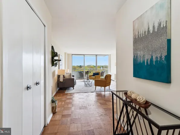 3001 Veazey Ter NW APT 1322, Washington, DC 20008