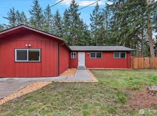 4483 Woodland Cir, Oak Harbor, WA 98277