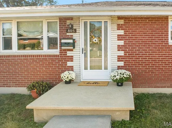 805 Sanders St, Bethalto, IL 62010