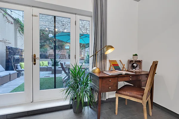 Sold by Compass | media 14
