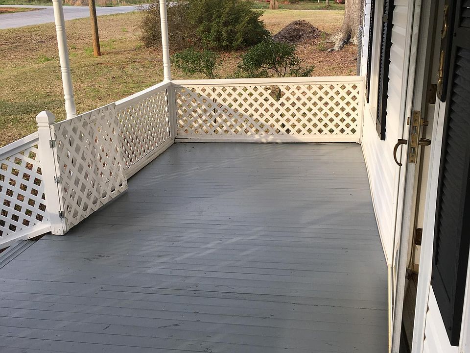 2nd image of 434 Tarrant St
