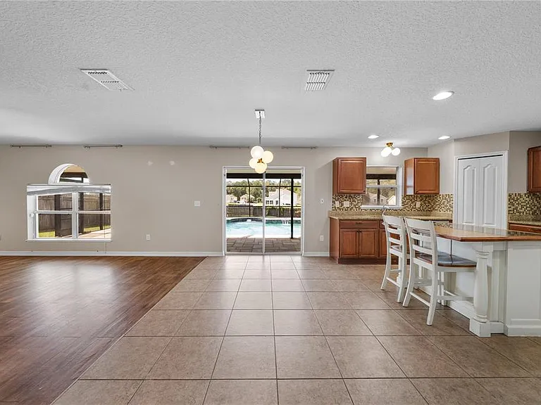 14308 NW 161st Ave — Photo 15