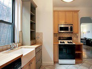 3rd image of 87 E 2nd St APT 5A