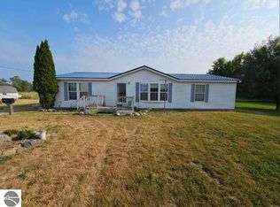 7075 E Adams Rd, Clare, MI 48617