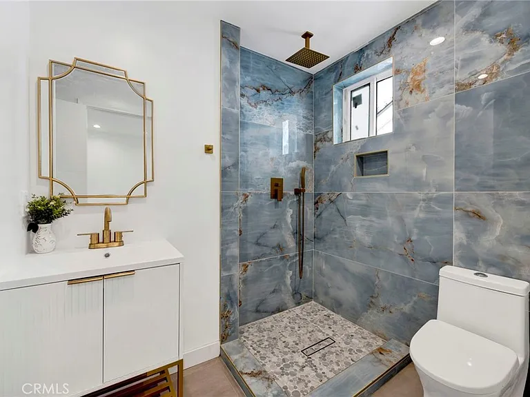 4912 N Alonzo Ave — Photo 12
